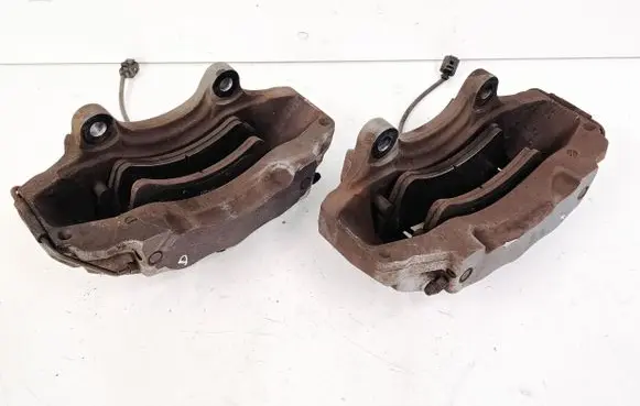 Audi Q7 4L Front brake caliper 7L6615106BG 7L6615105BG