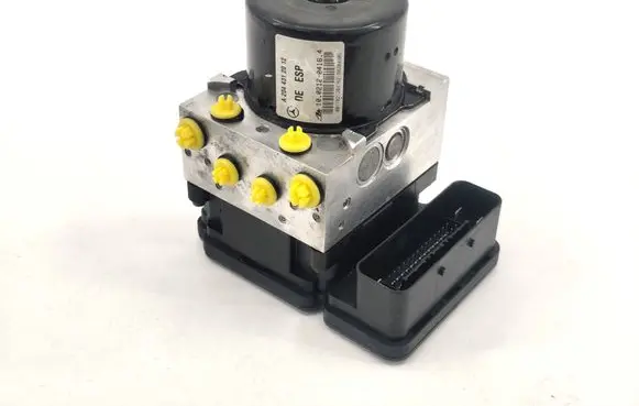 Mercedes-Benz C W204 ABS Pump A2044312012 10021204164 A2049012500