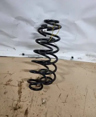 Volkswagen Golf VII Rear coil spring 5Q0511121