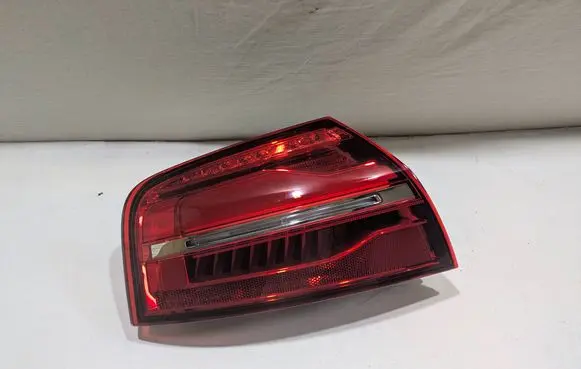 Audi A8 S8 D4 4H Rear/tail lights 4H0945095K 623000E136