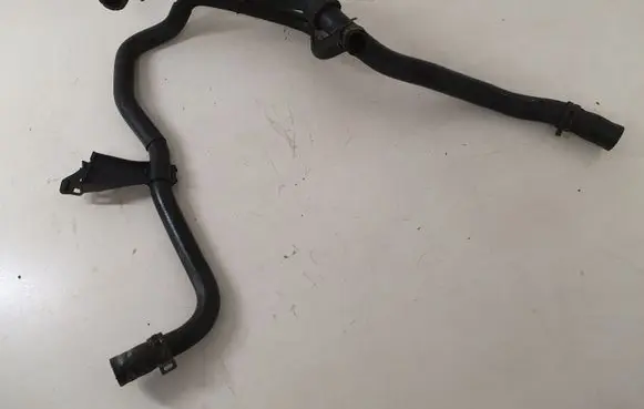 Skoda Superb B6 (3T) Engine coolant pipe/hose 1K0133687B