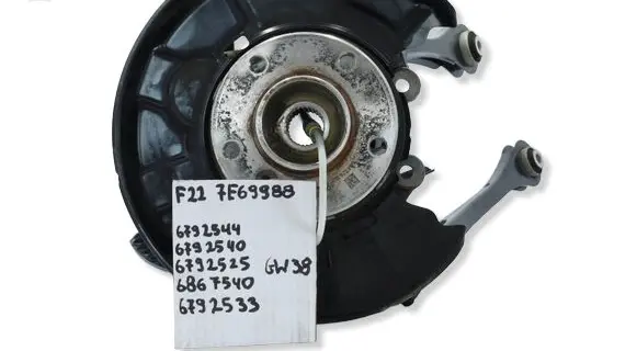 BMW 2 F22 F23 Stub axle 6792544MWGK