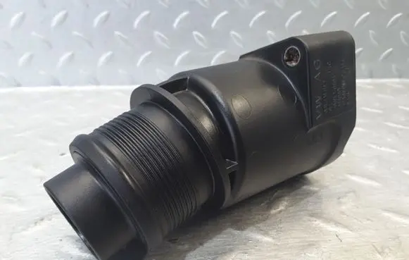 Intake resonator