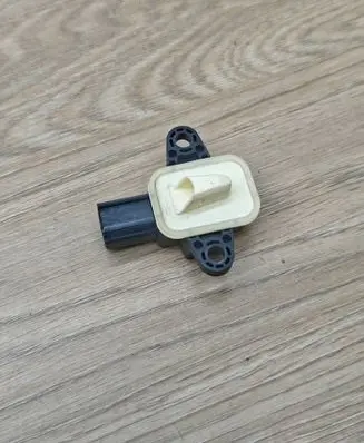 Volvo V60 Airbag deployment crash/impact sensor 30798030