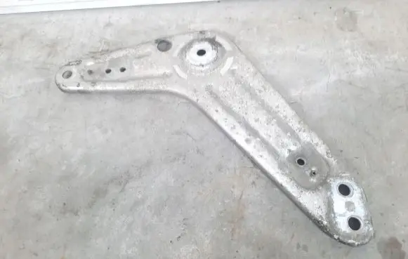 Other rear suspension part