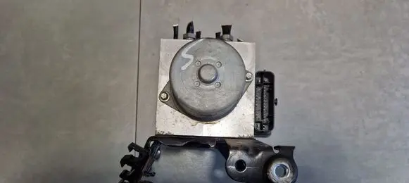 Ford Mondeo MK IV ABS Pump CG912C405CD
