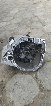 Renault Express Manual 5 speed gearbox TL4374