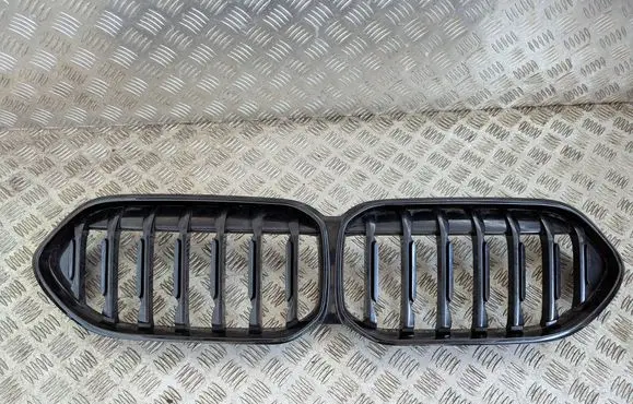 BMW 2 F44 Front bumper upper radiator grill 5A39372 7077302
