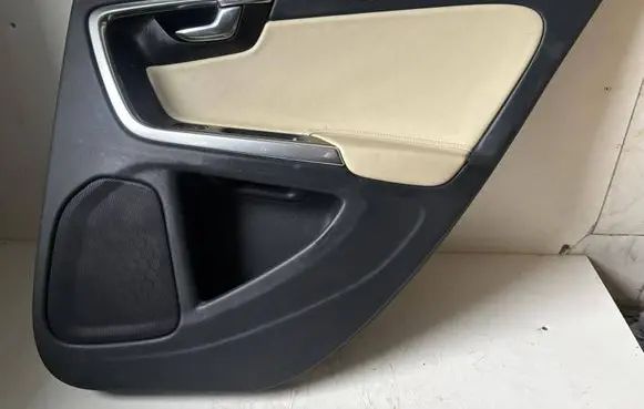 Volvo V60 Rear door card panel trim 8635883