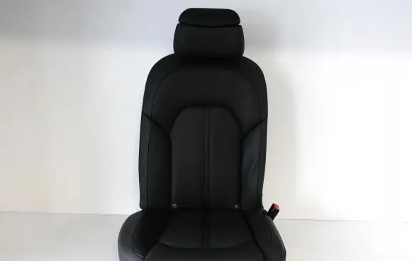 Audi A8 S8 D4 4H Rear seat 