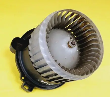 Mitsubishi Colt Heater fan/blower 1736006902