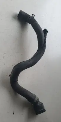 Volkswagen Golf VII Engine coolant pipe/hose
