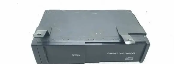 Volkswagen Sharan CD/DVD changer 95VW18C849BA