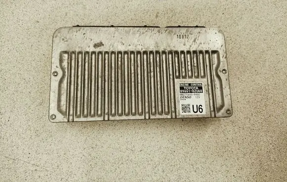 Toyota Auris E180 Engine control unit/module 896610ZU60 MB2756009480