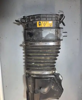 Mercedes-Benz E W214 Air intake duct part A6540908601 A2C13735201