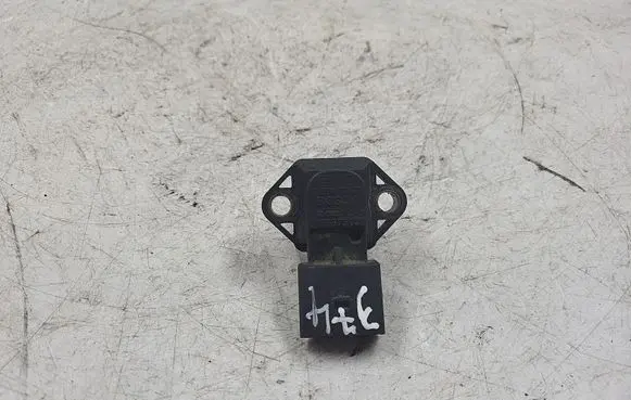 Audi A4 S4 B5 8D Air pressure sensor 0281002177