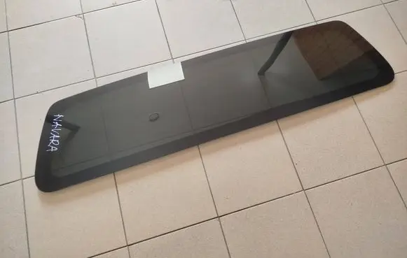 Nissan Navara D23 Rear windscreen/windshield window 43R006723