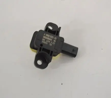 Mercedes-Benz GL X166 Airbag deployment crash/impact sensor A1668210351