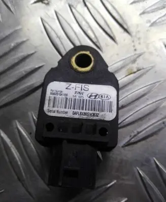 KIA Ceed Airbag deployment crash/impact sensor 959200A100 0AFLBX86SW3632