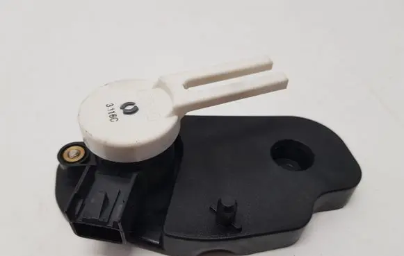 Opel Meriva B Clutch pedal sensor 25889337