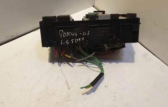 Ford Focus Fuse box set 3M5T14A067BC 518804109