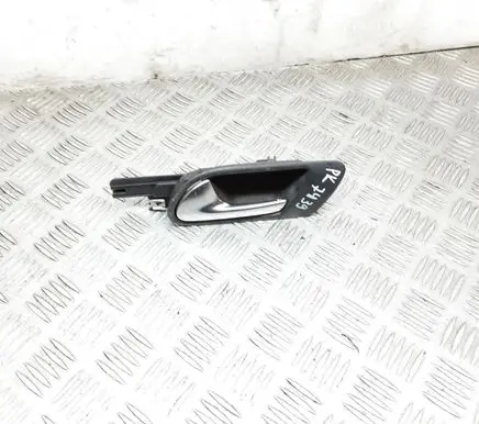 Volkswagen Jetta V Front door interior handle 1K5837113