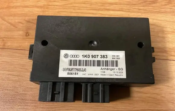 Volkswagen PASSAT B6 Tow bar trailer control unit/module 1K0907383 506151