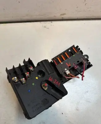 Mercedes-Benz E W211 Fuse module 2115461141