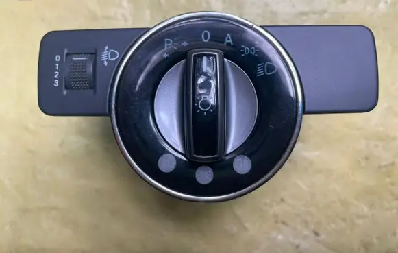 Mercedes-Benz C W204 Light switch A2045451804