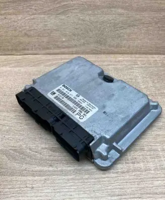 Opel Vectra B Engine control unit/module ECU 24417196 0281010271