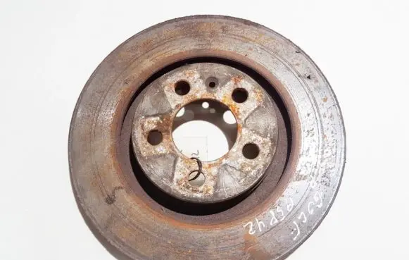 Volkswagen Golf IV Front brake disc ventiliuojamas