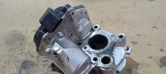 Mercedes-Benz E W212 EGR valve A2C83261000 A2C59515268