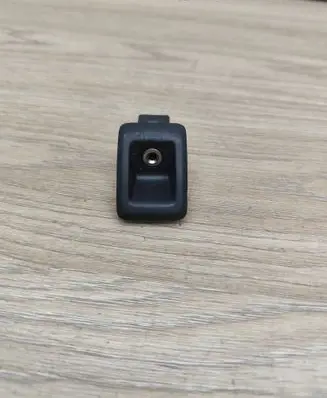 Volvo XC70 AUX in-socket connector 30781155
