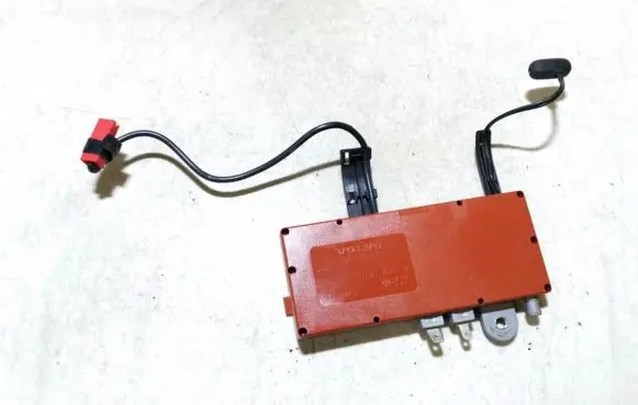 Antenna control unit