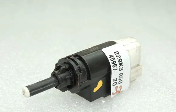Renault Captur Brake pedal sensor switch 253206170R