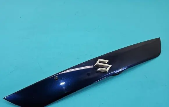 Suzuki SX4 S-Cross Trunk door license plate light bar 8394161M3 IMPRK1511098
