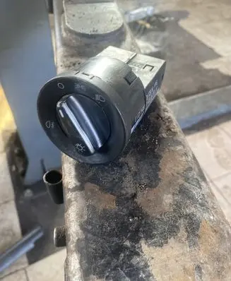 Ford Galaxy Light switch