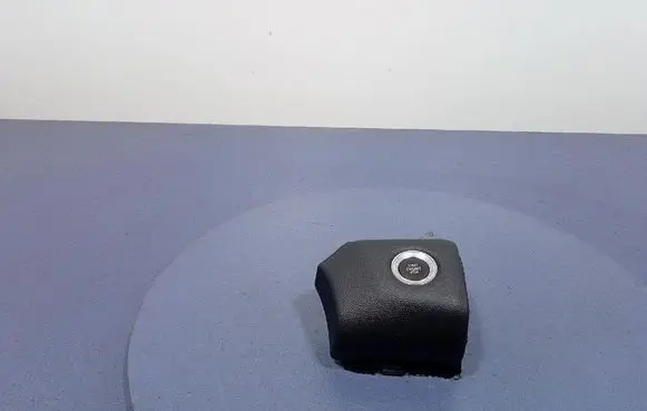 Renault Captur Engine start stop button switch 683106704R