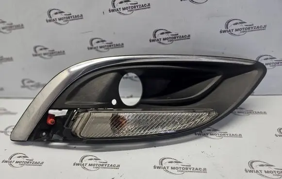 Opel Astra J Front indicator light 13367142 13368708