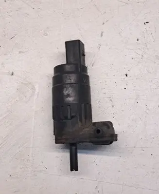 Volkswagen Golf V Headlight washer pump 1K6955651