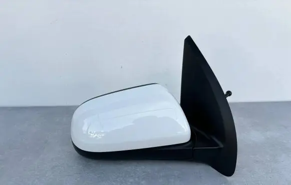 Chevrolet Aveo Manual wing mirror E4012312