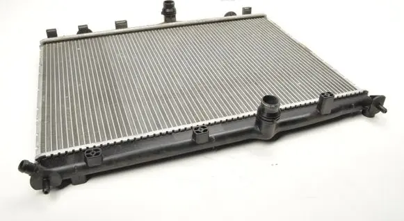 Opel Mokka B Coolant radiator 9825333380
