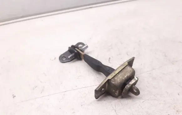 Lexus IS 200-300 Front door check strap stopper