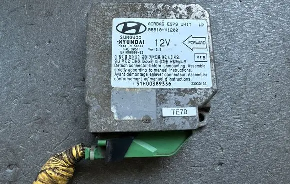 Hyundai Terracan Airbag control unit/module 95910H1200