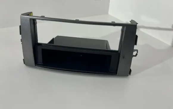 Ford Mondeo MK IV Radio/GPS head unit trim RF281300