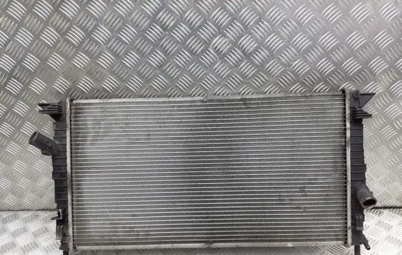 Ford C-MAX I Coolant radiator 066125