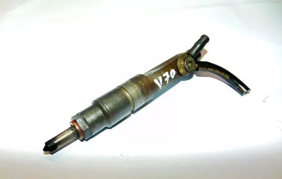 Volvo S70 V70 V70 XC Fuel injector 8602936 046130201F 046130201