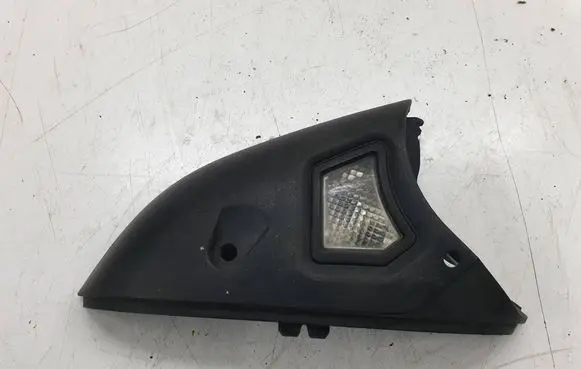 Volvo V70 Front door wing mirror part 3004136 3004138H