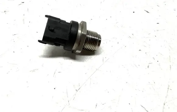Volvo V60 Fuel pressure sensor 0281002995