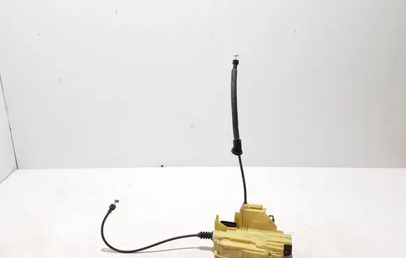 Polestar 2 Rear door lock 32131415